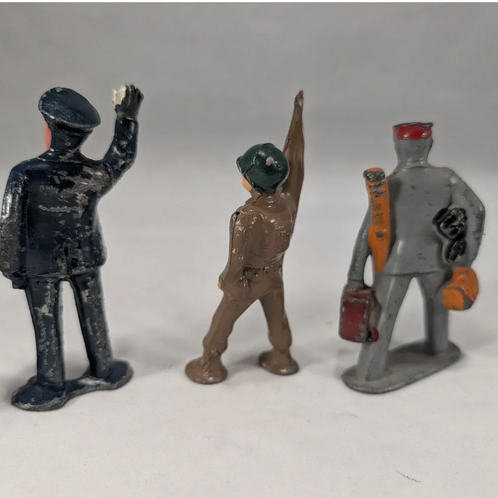 Vintage Barclay Manoil Lead‎ Slush Mold Figures Soldier Police Porter Lot of 5